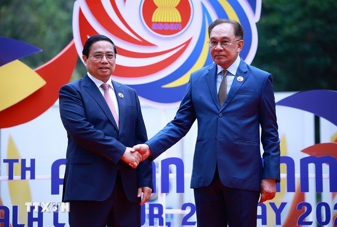 Thu-tuong-tham-du-phien-toan-the-hoi-nghi-cap-cao-asean-lan-thu-46-8054140-3
