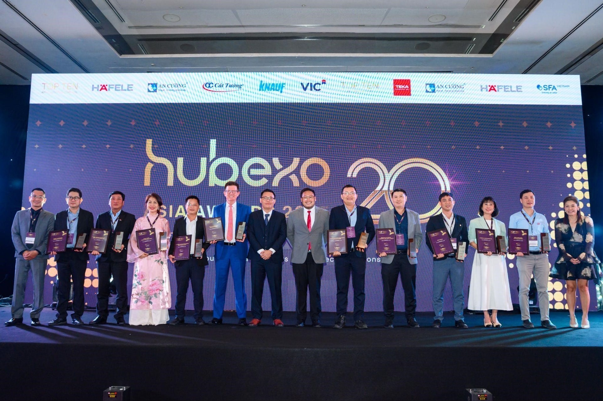 10 Nhà Thầu Hàng đầu Năm 2025