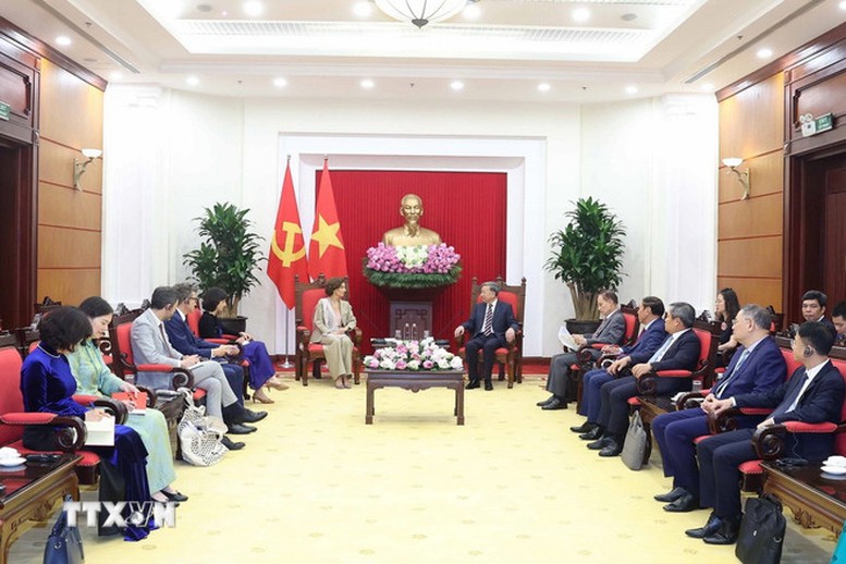 Ttxvn-tong-bi-thu-tong-giam-doc-unesco-3-1751027949018-1751027949657958665348