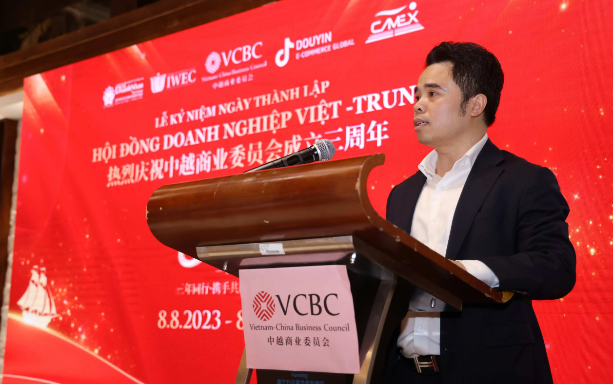 Nâng tầm nông sản Việt: Chuyển đổi tư duy từ tiểu ngạch sang chuỗi giá trị số 2 Sự Kiện Có Sự Tham Dự Của ông Phạm Duy Bình, Lãnh Sự Việt Nam Tại Nam Ninh, Trung Quốc.